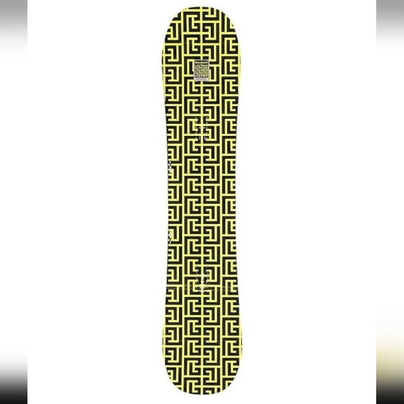 BALMAIN X Rossignol Snowboard 58 Inches / 149cm Collector. New. RRP: $5995 - Picture 4 of 16